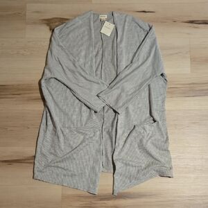 NWT DONNI. Cardigan, Grey/White, Size OS
